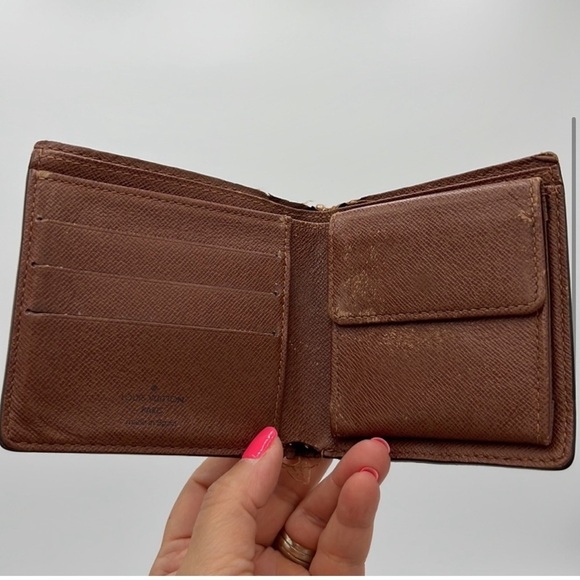 LOUIS VUITTON MONOGRAM PORTOFEUIL MARCO BI FOLD WALLET - Picture 3 of 12